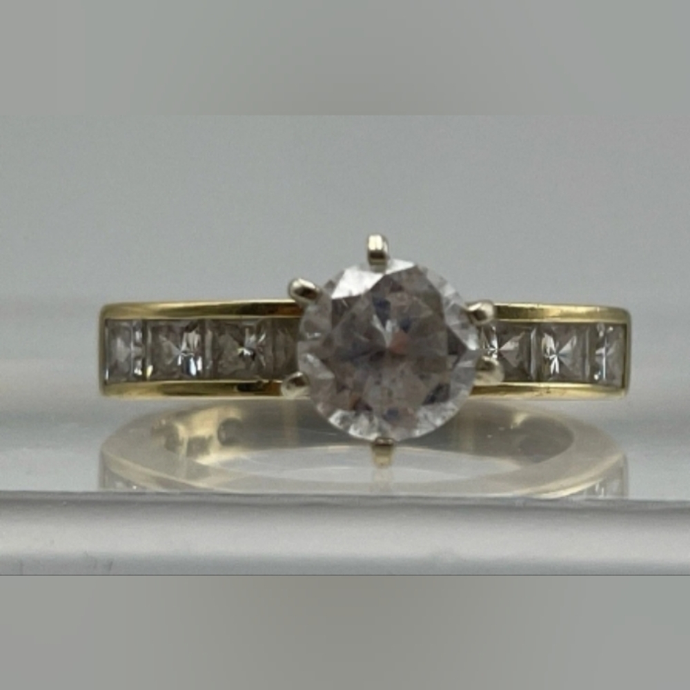 10k Yellow Solid Gold Ring W Clear Round Center & Baguette Accent Crystal Stones - Picture 3 of 15